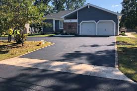 Best Asphalt Driveway Installation  in Texas City, TX